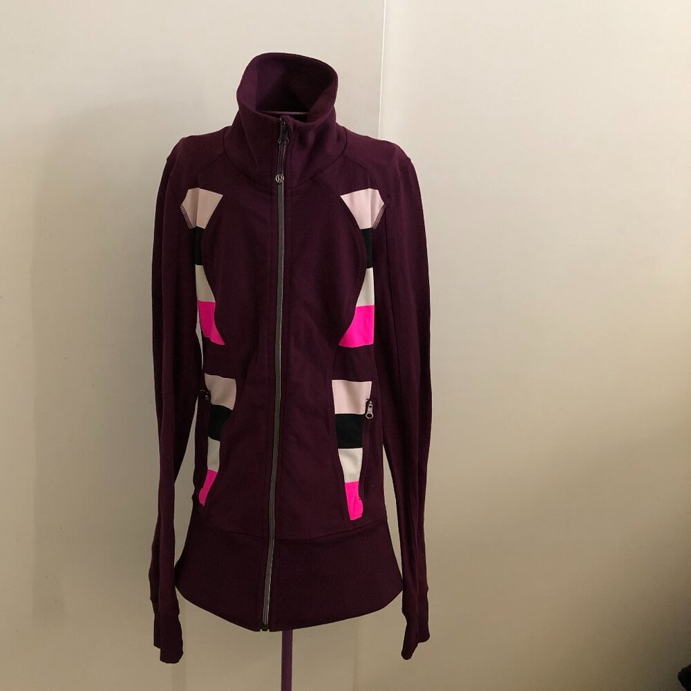 Lululemon Nice Asana Jacket Size 2 (Xs) Plum/ Raspberry Glo So Cute